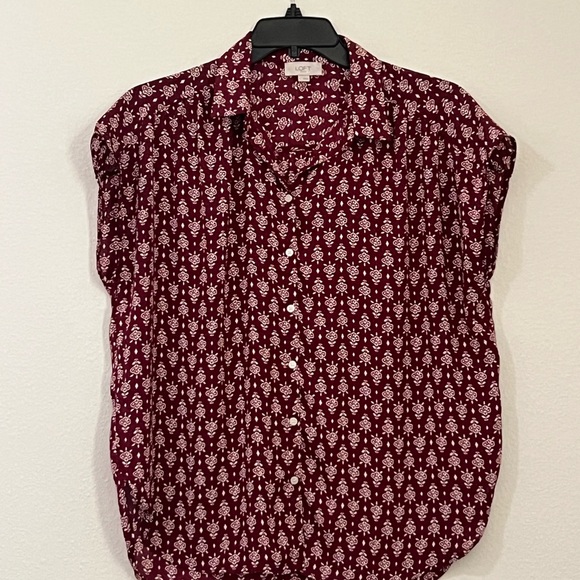 LOFT Other - LOFT Burgundy Printed Lightweight Short-Sleeve Button-Down Shirt, Size L